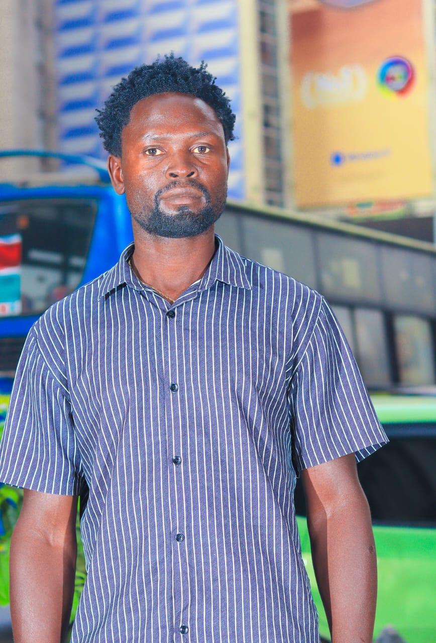 Manase - Senior Tour Guide